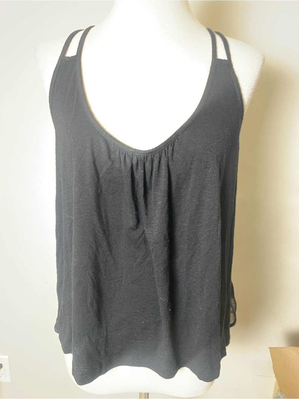 Candie's Black Double-Strap Scoop Tank 90’s Y2K ruffle Racerback